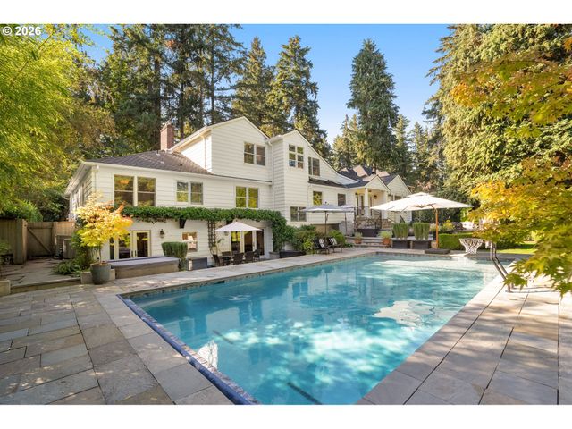 17084 CANAL Cir, Lake Oswego, OR 97035