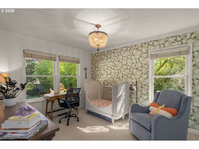 17084 CANAL Cir, Lake Oswego, OR 97035