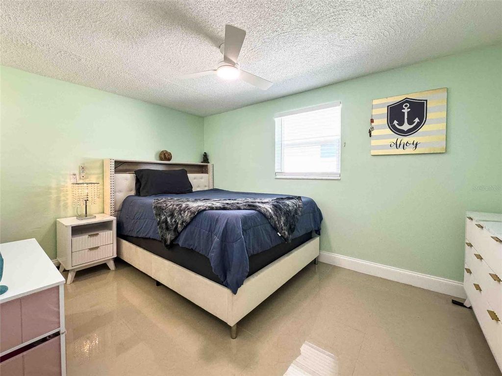 Image 11 of property listing at 4925 BONITO DRIVE, New Port Richey, FL 34652