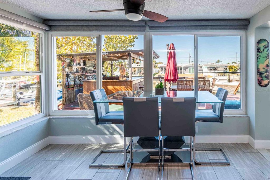 Image 27 of property listing at 4925 BONITO DRIVE, New Port Richey, FL 34652