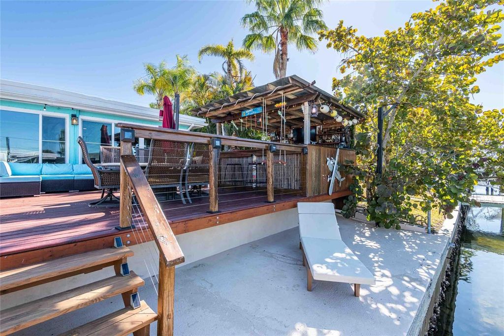 Image 36 of property listing at 4925 BONITO DRIVE, New Port Richey, FL 34652