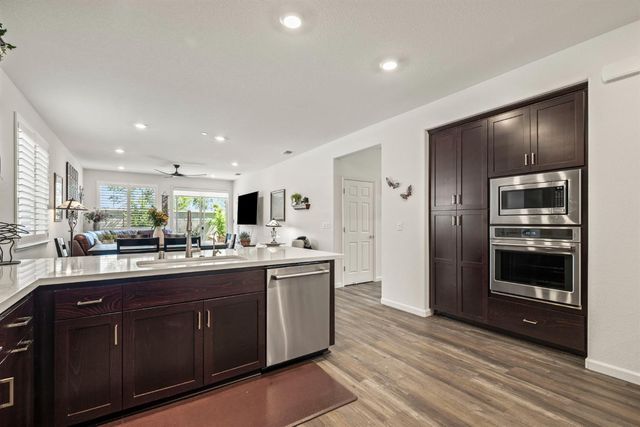 1627 Carson River Loop, Lincoln, CA 95648