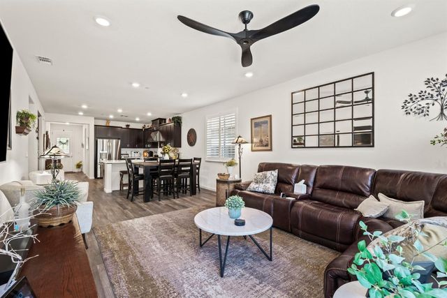 1627 Carson River Loop, Lincoln, CA 95648