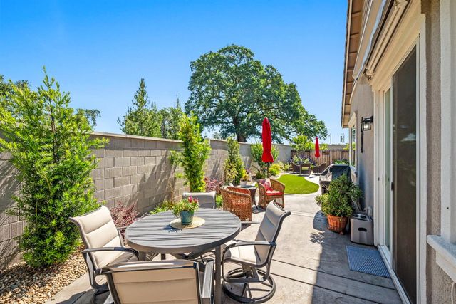 1627 Carson River Loop, Lincoln, CA 95648