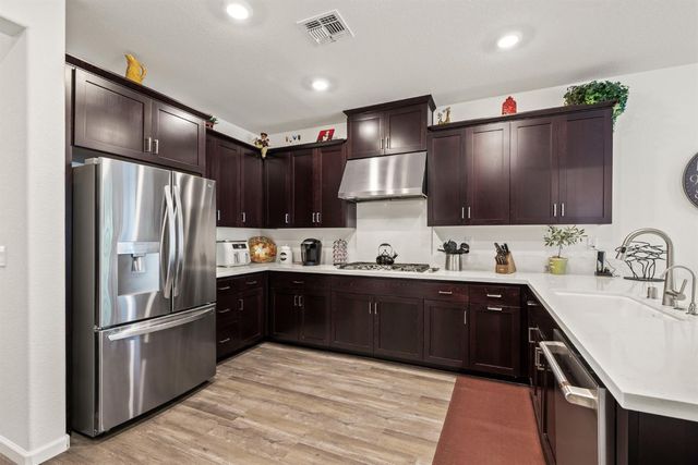 1627 Carson River Loop, Lincoln, CA 95648