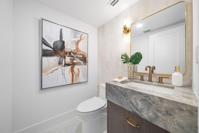 525 S S Flagler Drive 23a, West Palm Beach, FL 33401