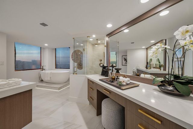 525 S S Flagler Drive 23a, West Palm Beach, FL 33401