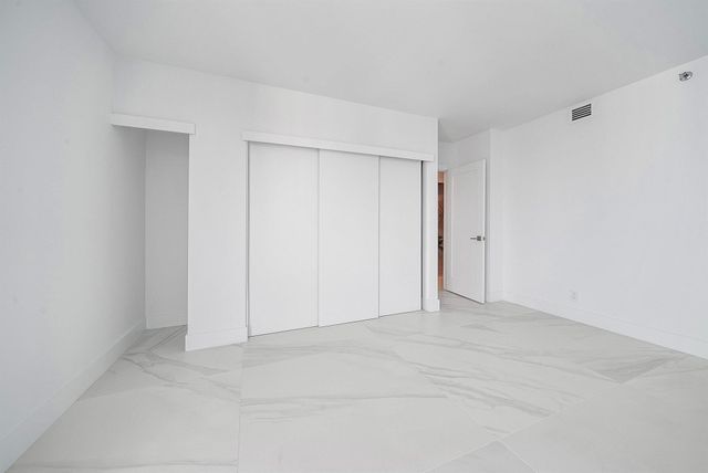 525 S S Flagler Drive 23a, West Palm Beach, FL 33401