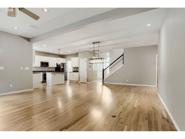 10544 Sw SUNNYSIDE Dr, Wilsonville, OR 97070