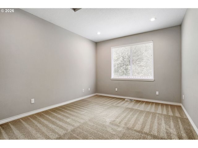10544 Sw SUNNYSIDE Dr, Wilsonville, OR 97070