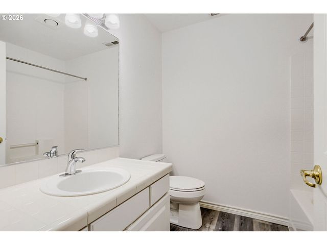 10544 Sw SUNNYSIDE Dr, Wilsonville, OR 97070