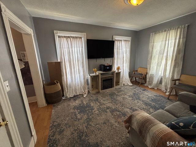 206 Lamberton Street, New Haven, CT 06519