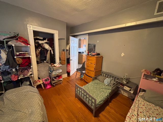 206 Lamberton Street, New Haven, CT 06519