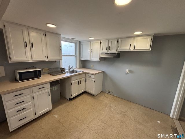 206 Lamberton Street, New Haven, CT 06519