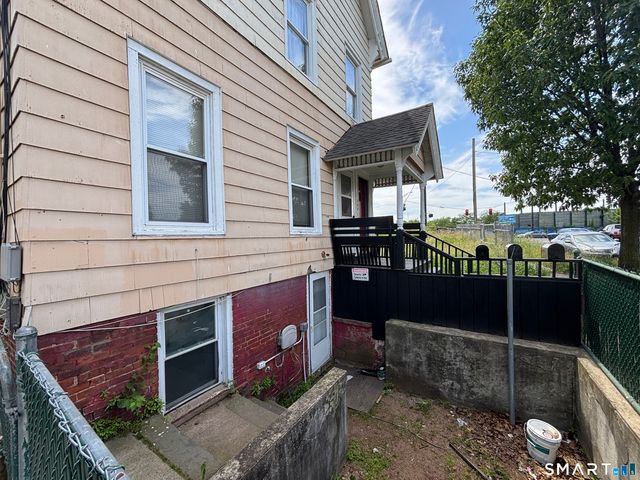 206 Lamberton Street, New Haven, CT 06519