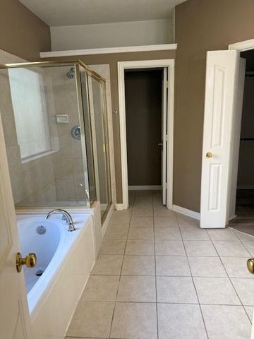 1528 Mesa Verde Drive, League City, TX 77573