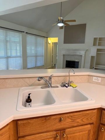 1528 Mesa Verde Drive, League City, TX 77573