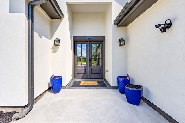 101 Hillsborough Drive W, Montgomery, TX 77356