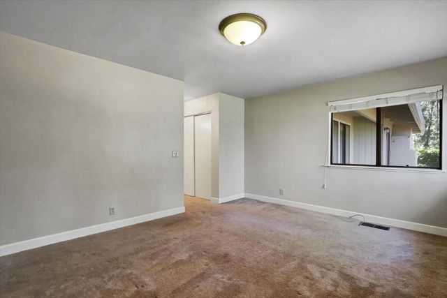 10856 Terrace Pines Ct, Grass Valley, CA 95945