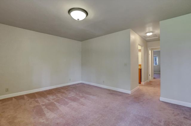 10856 Terrace Pines Ct, Grass Valley, CA 95945