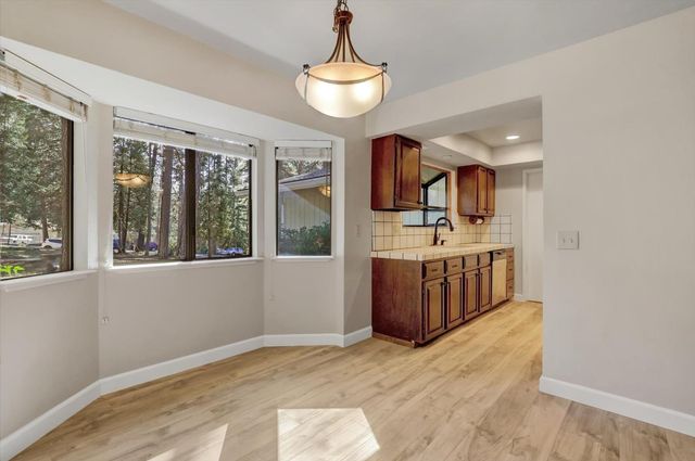 10856 Terrace Pines Ct, Grass Valley, CA 95945