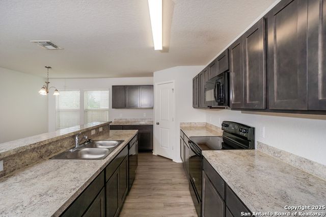 9419 Dogwood Hill, San Antonio, TX 78211