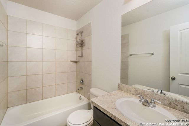 9419 Dogwood Hill, San Antonio, TX 78211