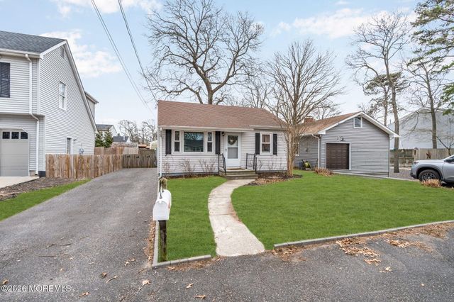 49 Cumberland Drive, Brick, NJ 08723