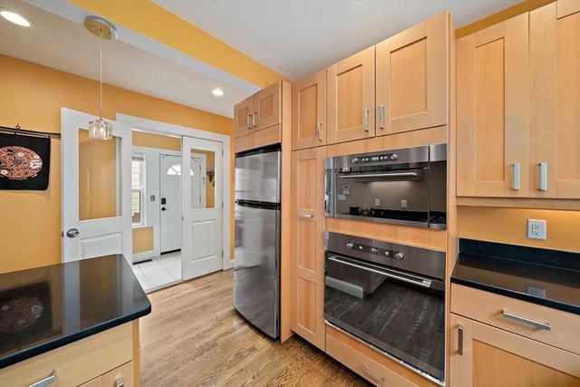 24 Moseley St, Boston, MA 02125