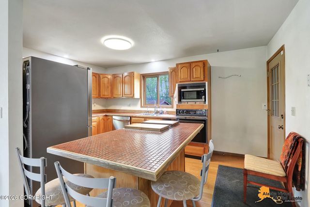 10931 Polar Drive, Anchorage, AK 99516