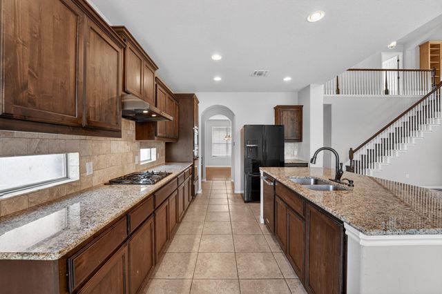 21721 Agarito LN, Spicewood, TX 78669