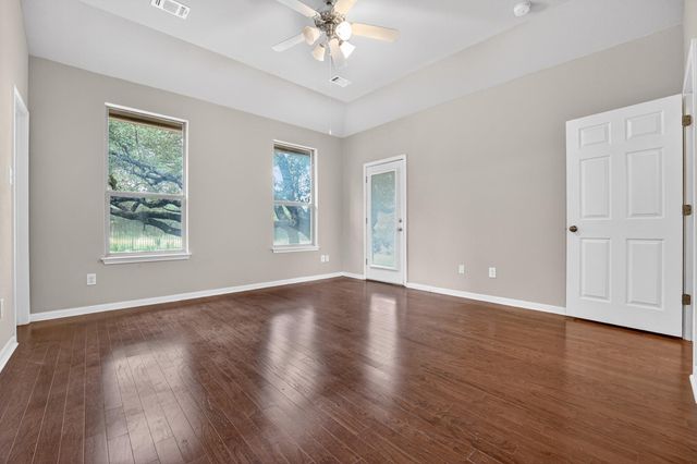 21721 Agarito LN, Spicewood, TX 78669