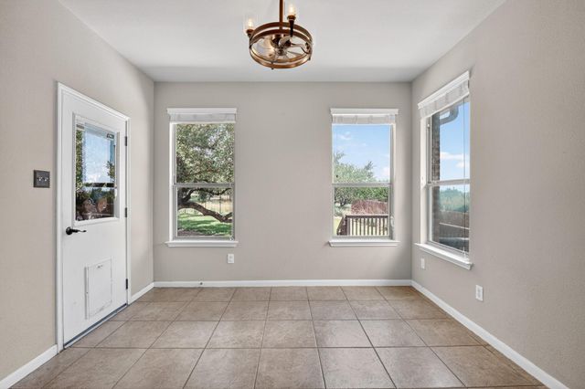 21721 Agarito LN, Spicewood, TX 78669