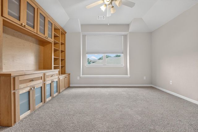 21721 Agarito LN, Spicewood, TX 78669
