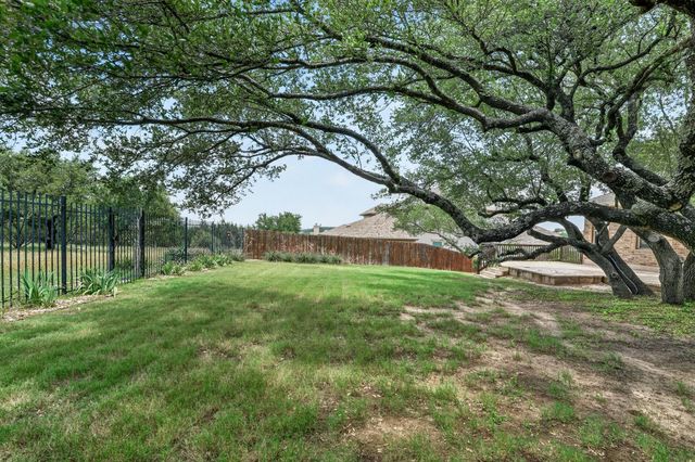 21721 Agarito LN, Spicewood, TX 78669