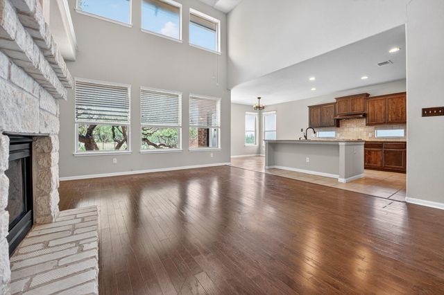 21721 Agarito LN, Spicewood, TX 78669