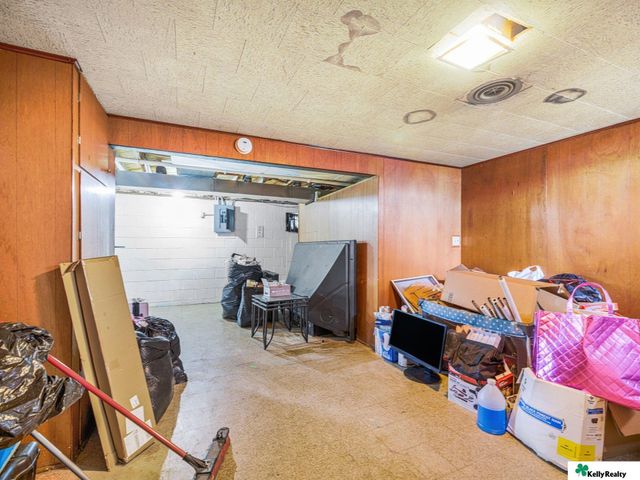 5310 N 45th Street, Omaha, NE 68104