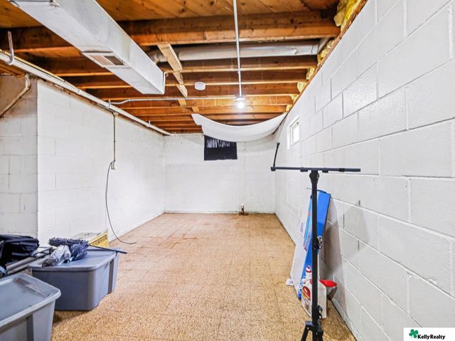 5310 N 45th Street, Omaha, NE 68104