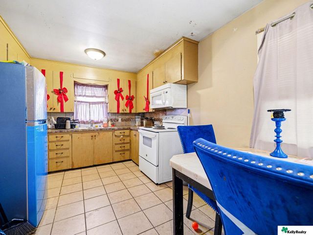 5310 N 45th Street, Omaha, NE 68104