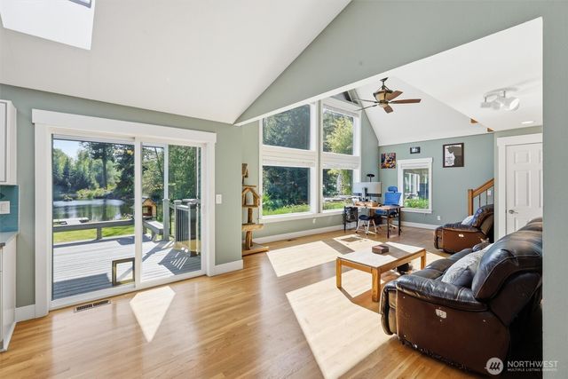 22312 W Lake Kayak Drive, Monroe, WA 98272
