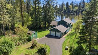 22312 W Lake Kayak Drive, Monroe, WA 98272