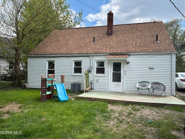 2336 Murray Drive, Toledo, OH 43613