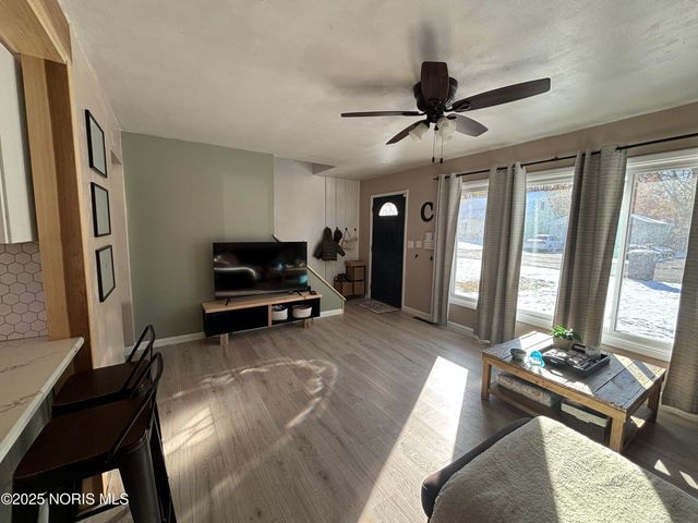 2336 Murray Drive, Toledo, OH 43613