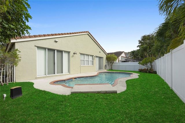 15624 SW 52nd Court, Miramar, FL 33027