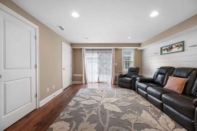 210 S Quinsigamond Ave 2, Shrewsbury, MA 01545