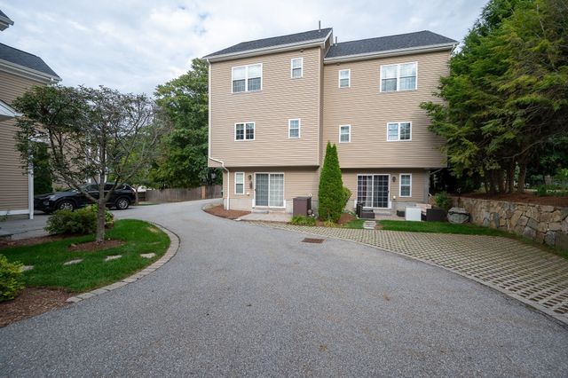 210 S Quinsigamond Ave 2, Shrewsbury, MA 01545