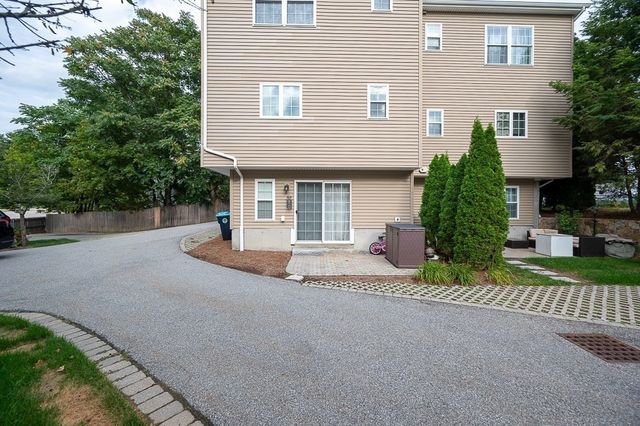 210 S Quinsigamond Ave 2, Shrewsbury, MA 01545