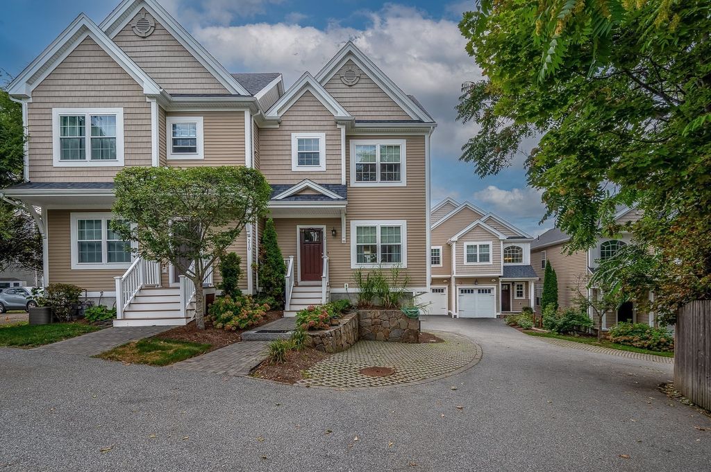 210 S Quinsigamond Ave 2, Shrewsbury, MA 01545