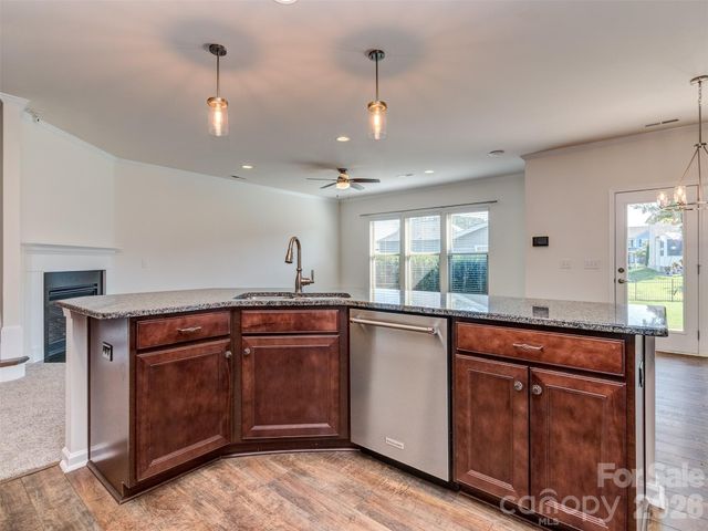 10433 Honeyfur Court, Charlotte, NC 28278