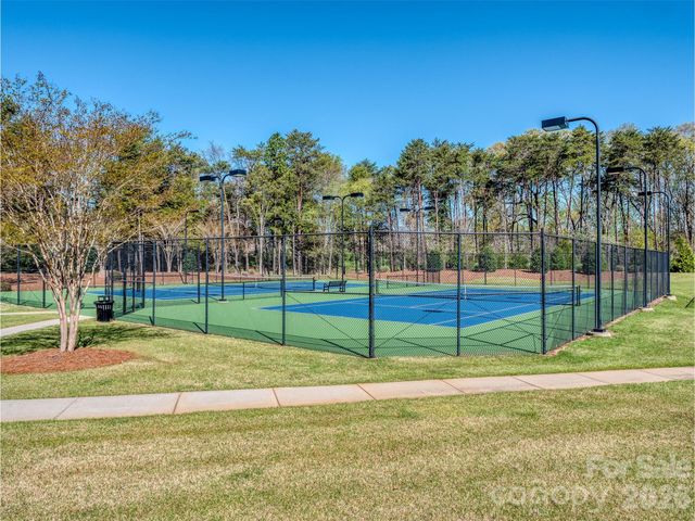 10433 Honeyfur Court, Charlotte, NC 28278